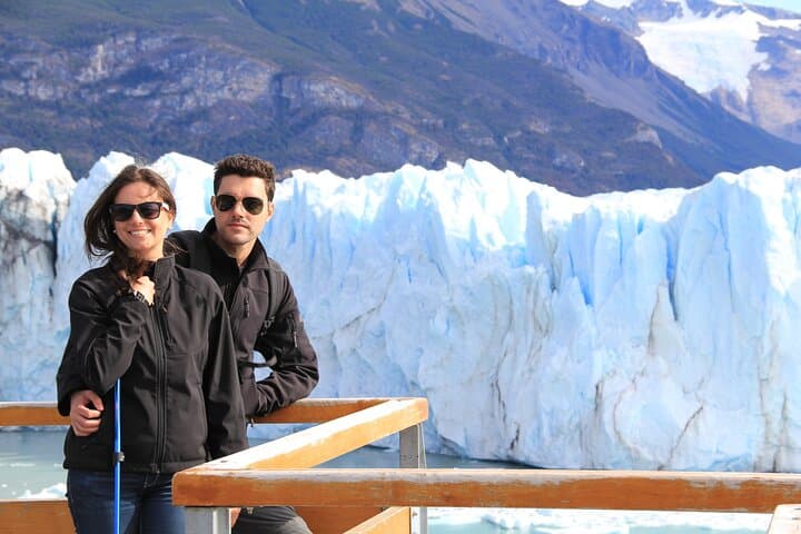 Perito Moreno Glacier Full-Day Tour: Walkways, Boat Safari & Park Tips photo 2