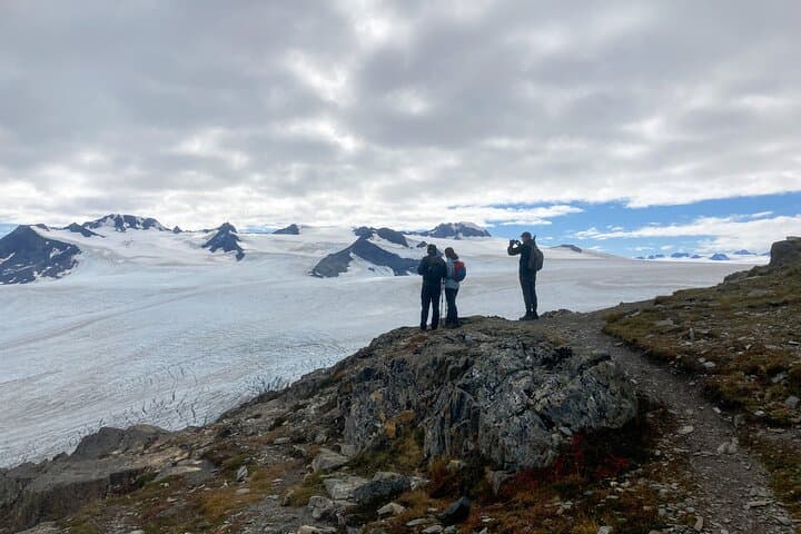 Conquering Alaska’s Harding Icefield Trail: An Immersive Wilderness Hiking Experience photo 6