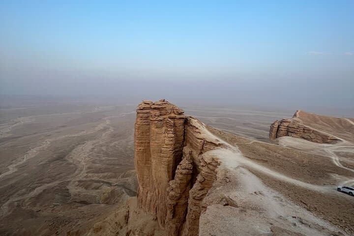 Edge of the World & Huraymila Park: Day Tour from Riyadh to Jebel Fihrayn photo 3