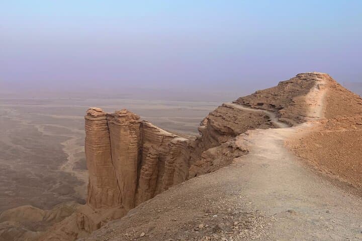 Edge of the World & Huraymila Park: Day Tour from Riyadh to Jebel Fihrayn photo 5