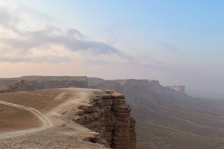 Darb AlMangour Hike — Sunset Ridge on the Tuwaiq Escarpment photo 3