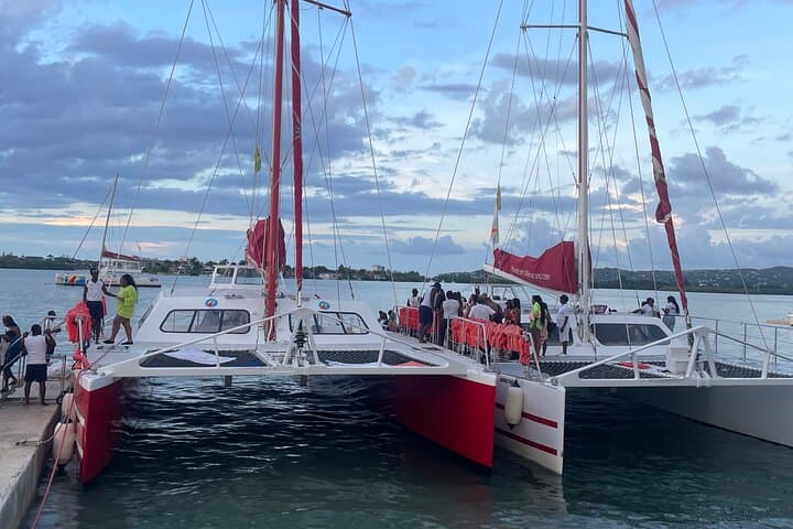 Negril Private Catamaran Sunset Cruise to Rick's Cafe — Snorkel, Open Bar & Beach Time photo 5