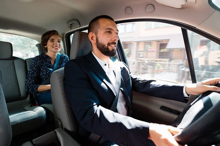 10-Hour Private Car with Driver in Dubai — Customize Your Day