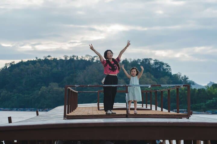 Luang Prabang Sunset Cruise: Mekong Evening Cruise with Traditional Lao Dance photo 5