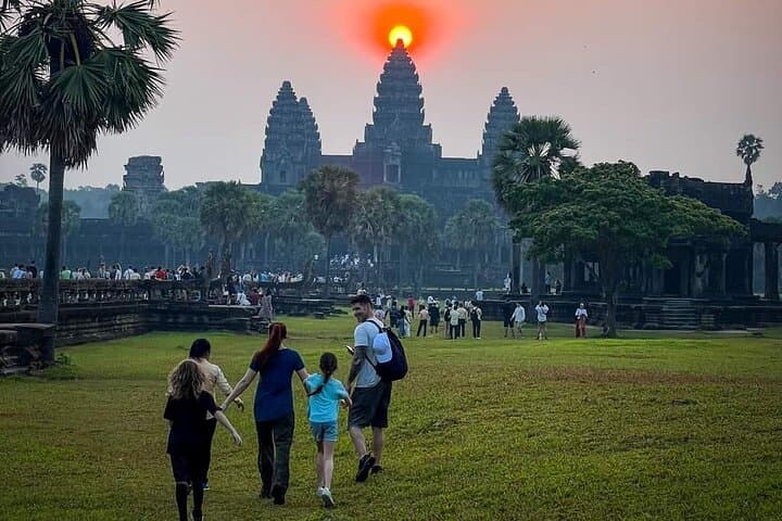 Angkor Wat Tuk Tuk Private Tour - Sunrise & Temple Highlights photo 2