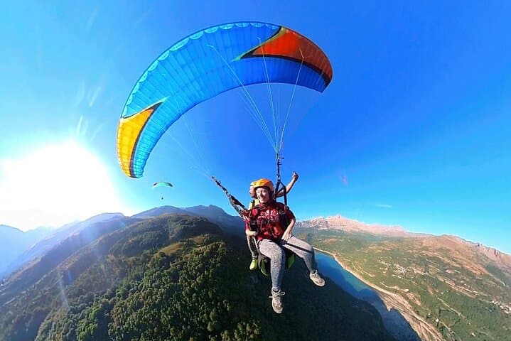 Tandem Paragliding Over the Tena Valley: Panticosa Flights with Video photo 6