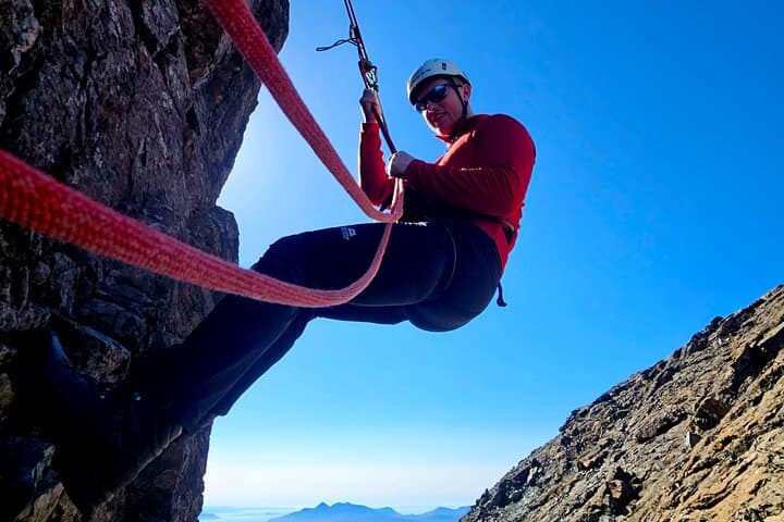 Conquer the Inaccessible Pinnacle: Scotland’s Ultimate Skye Climb photo 3