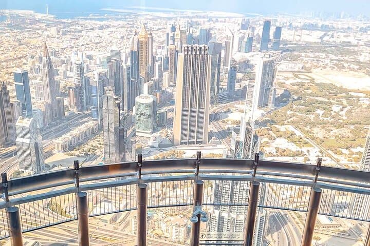 Burj Khalifa Views & 3-Course Lunch or Dinner on Level 124 photo 4