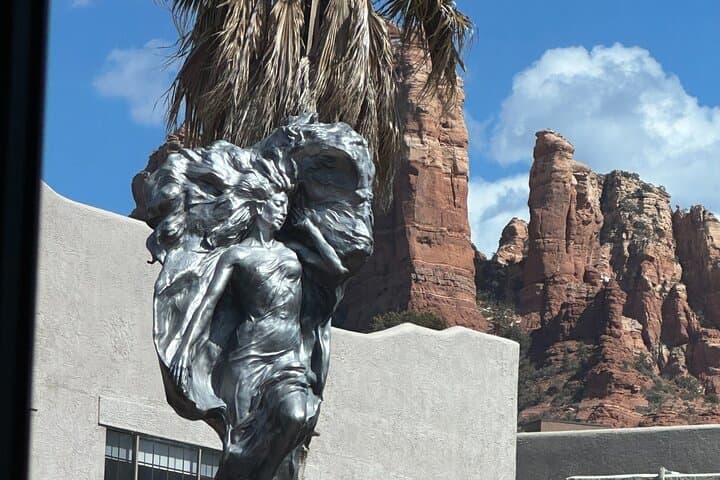 Full-Day Sedona Sightseeing Tour — Chapel of the Holy Cross, Tlaquepaque & Oak Creek Canyon photo 4