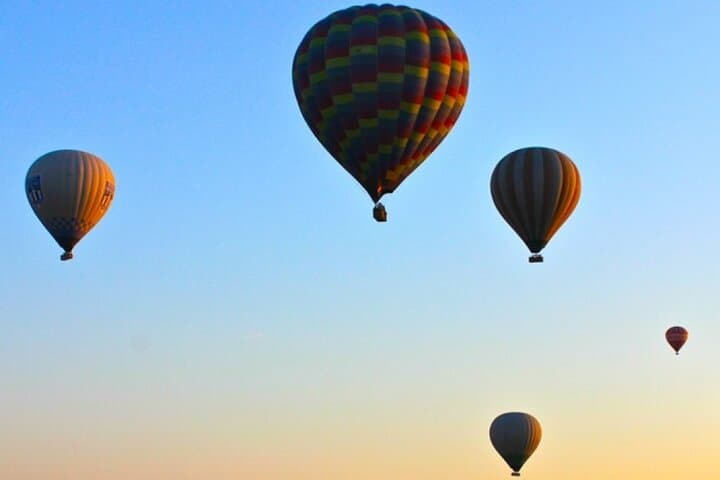 2-Day Dubai Hot Air Balloon & Burj Khalifa Experience photo 2