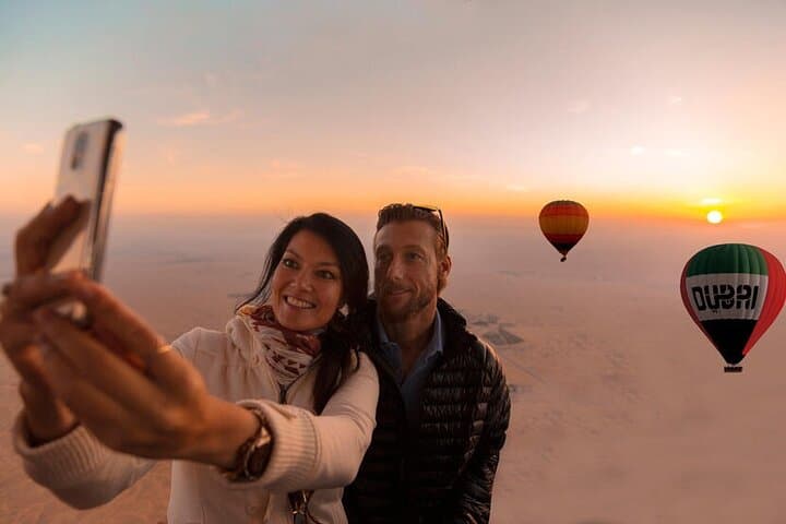 2-Day Dubai Hot Air Balloon & Burj Khalifa Experience photo 6