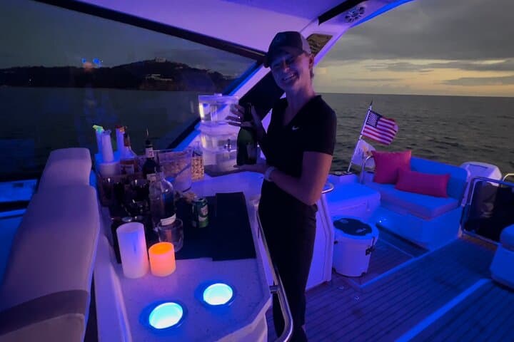 Luxury Catamaran Turtle Snorkel and Sunset Cruise in St. Thomas photo 6