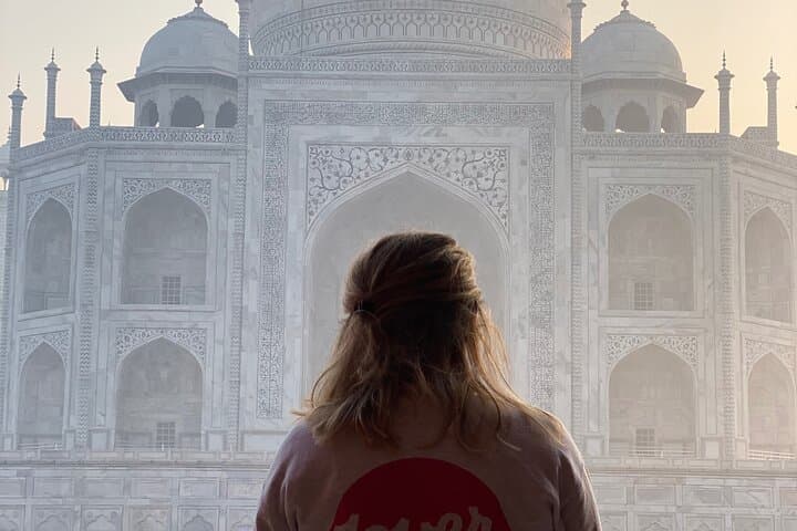 Skip-the-Line Taj Mahal Sunrise Tour from Delhi by Express Train photo 2