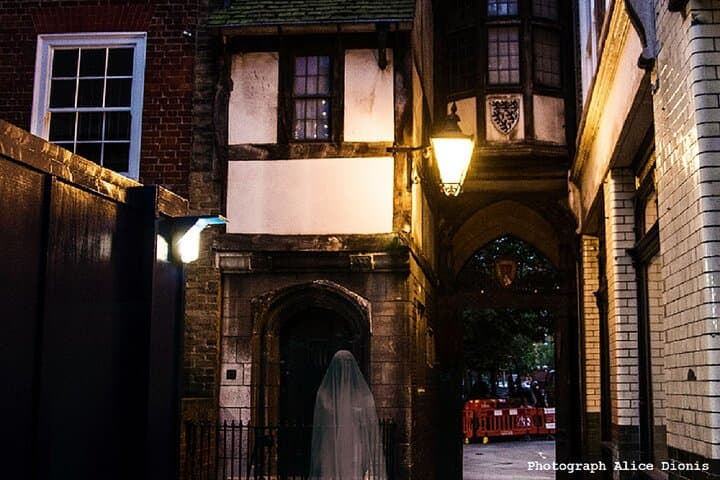 Old London Paranormal Walking Tour: Ghost Hunting in Farringdon