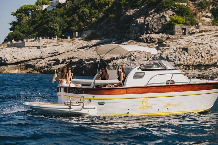 Private Capri Full-Day Classic Boat Tour from Sorrento photo 5