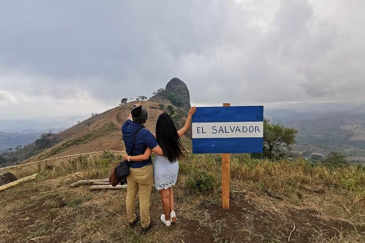 Peñón de Comasagua Private Day Tour — Views, Crafts & Finca Lunch
