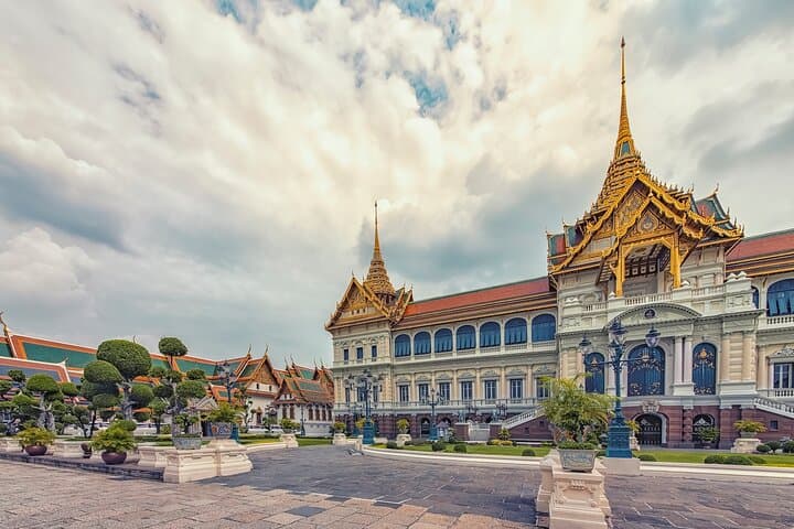 Romantic Bangkok Walking Tour — Grand Palace, Wat Pho & Chao Phraya photo 5