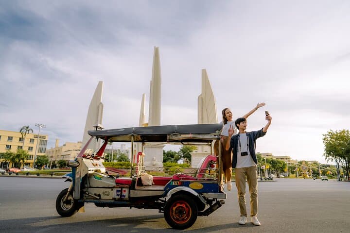 Romantic Bangkok Walking Tour — Grand Palace, Wat Pho & Chao Phraya photo 2