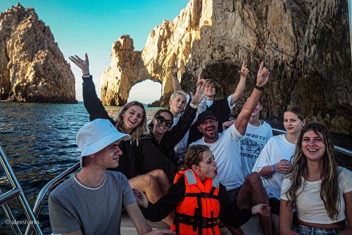Open Ocean Safari and Whale Watching in Cabo San Lucas: Sea of Cortez Encounters photo 3