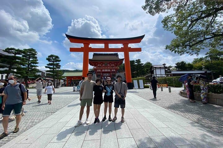 Private 8-Hour Kyoto Walking Tour: Temples, Tea & Hidden Alleys photo 3