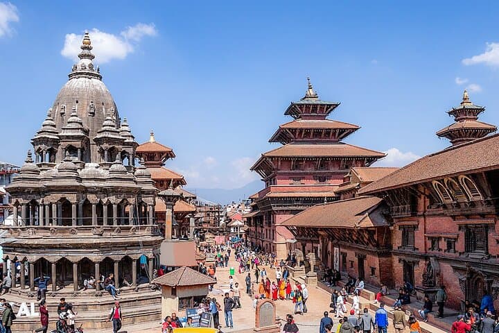 8-Day Nepal Highlights: Kathmandu, Chitwan & Pokhara with 4-Star Comfort