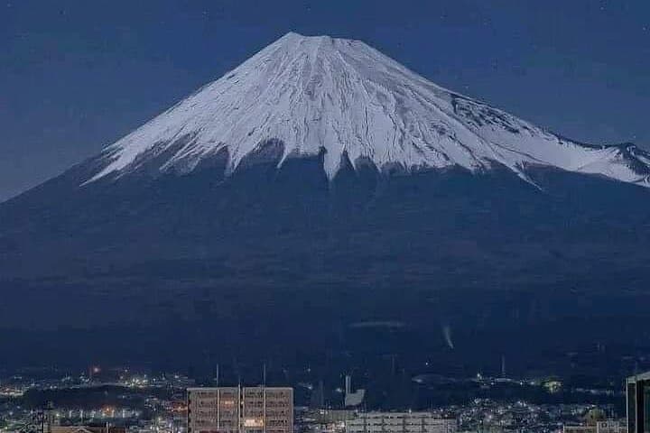 vip-mt-fuji-hakone-private-day-tour-lake-ashi-cruise-ropeway photo 6