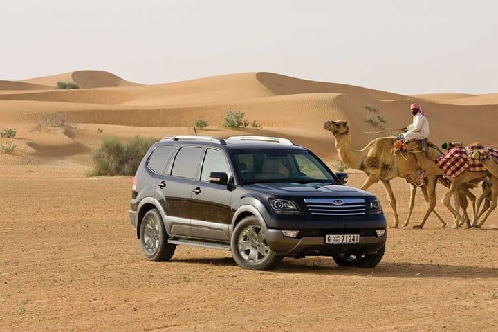 Private Car Rental with Driver in Dubai: Stress-Free City & Desert Transfers