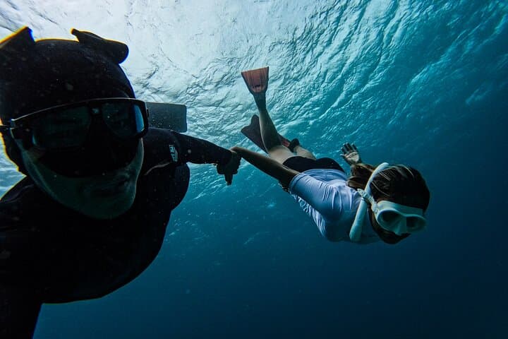 Boracay Party Yacht: All-Inclusive Day Cruise with DJ & Snorkel photo 3