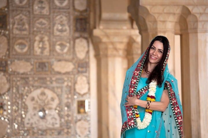 Explore Udaipur: Private Full-Day City Tour of Lake Pichola, City Palace & Ahar photo 4