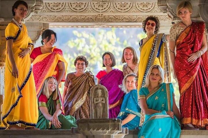 Explore Udaipur: Private Full-Day City Tour of Lake Pichola, City Palace & Ahar