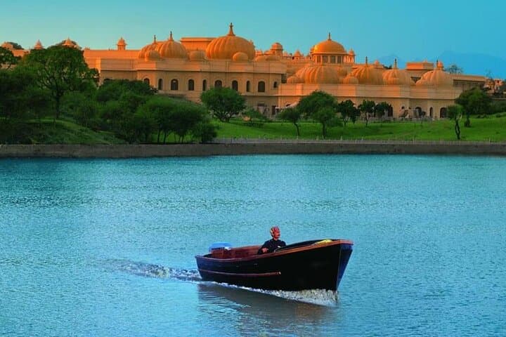 Explore Udaipur: Private Full-Day City Tour of Lake Pichola, City Palace & Ahar photo 3