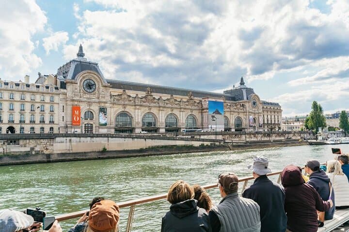 Seine River 1-Hour Paris Boat Tour with Audioguide photo 3