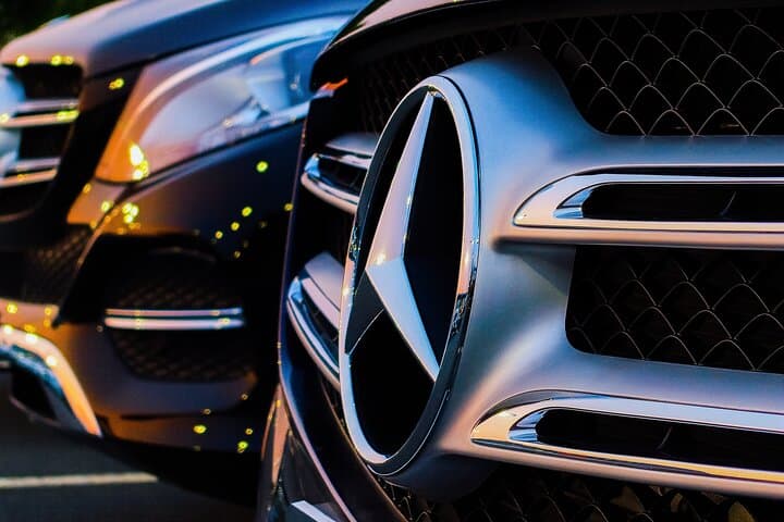 Smooth Ride: Southampton to Gatwick Private Chauffeur Transfer photo 5