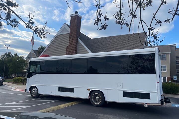 Private Austin-Bergstrom Charter Bus Transfer — Group Airport Shuttle in Austin photo 5