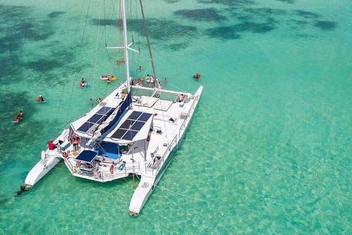 Full-Day Isla Saona Catamaran & Speedboat Tour from Punta Cana