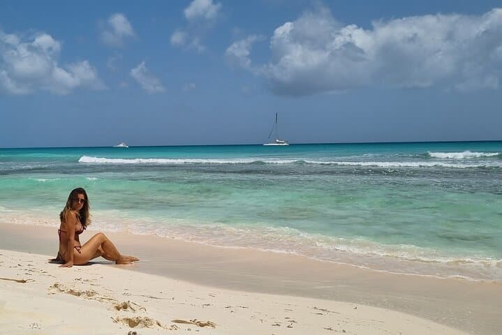 Full-Day Isla Saona Catamaran & Speedboat Tour from Punta Cana photo 2
