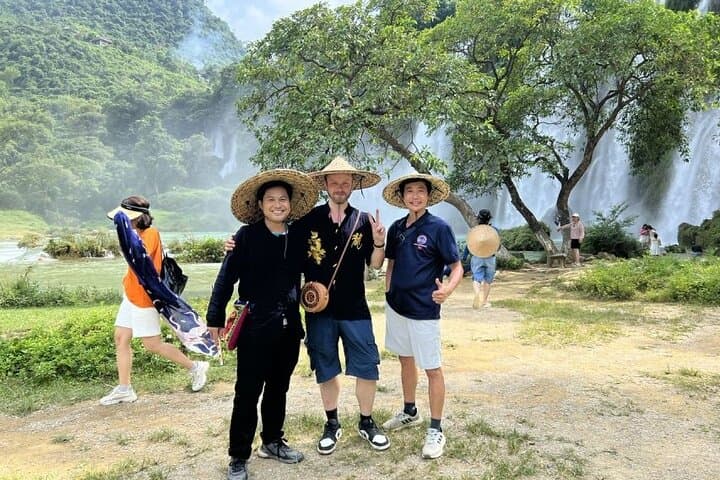 Ban Gioc Waterfall & Ba Be Lake: 2–3 Day Northern Vietnam Adventure photo 3