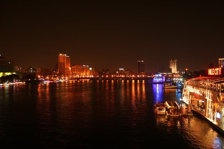 Cairo Night Dinner Cruise on the Nile: Dinner, Belly Dance & Tanoura Show