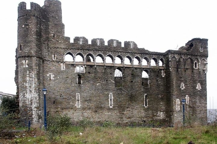 Swansea's Charms: Private 2-Hour History, Culture & Coastal Walking Tour photo 1