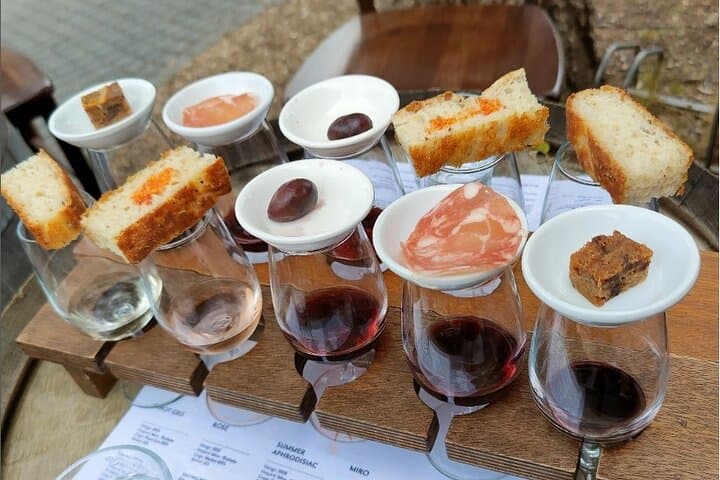 Waiheke Island Sunset Wine Tour: 3.5-Hour Vineyard & Dinner Experience photo 5