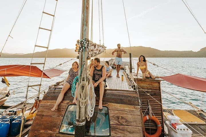 Sail Bacuit Bay: 2‑Night Northern Palawan Paraw Expedition photo 3