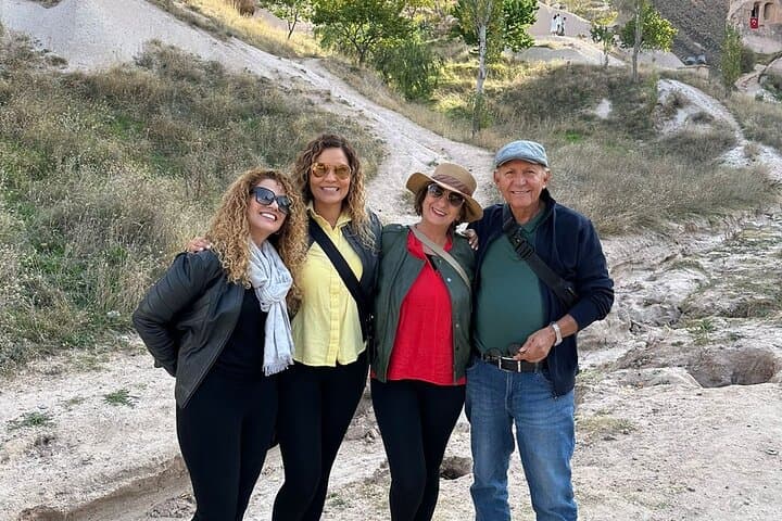 luxury-cappadocia-tour-goreme-open-air-museum-uchisar photo 3