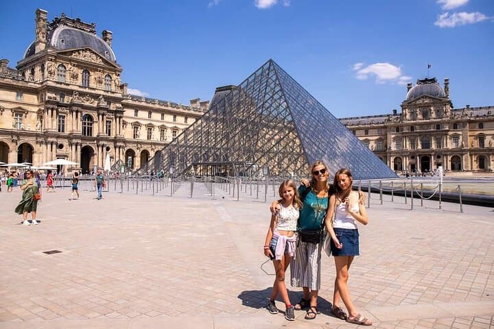 New York to Europe Private Tour — 12-Day Vienna, Munich, Paris, Milan & Venice Cultural Route