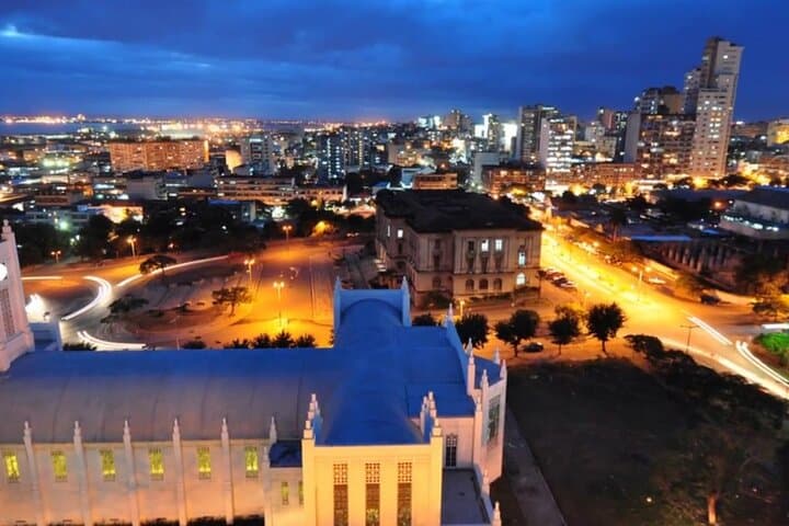 Harare Day-to-Night: Balancing Rocks, Markets & Nightlife Full-Day Tour photo 3