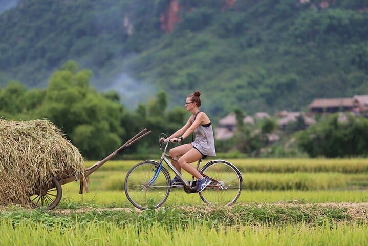 Mai Chau by Bicycle: Full-Day Cycling & Cultural Tour from Hanoi