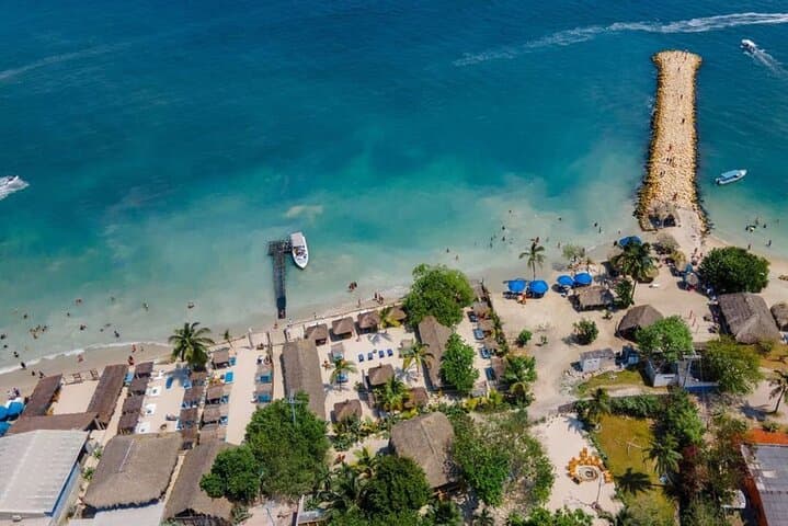 Cartagena Beachfront Disconnection: Full-Day Yoga, Meditation & Massage