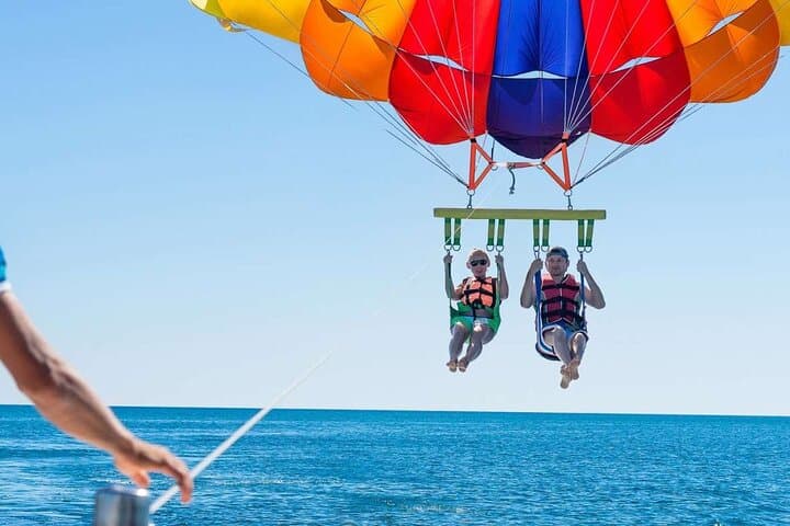Private Parasailing over Hurghada: 30-Minute Red Sea Flight with Hotel Transfer photo 2