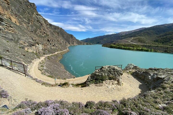 Clyde to Cromwell: Lake Dunstan eBike Day Tour with Wine Tasting photo 6