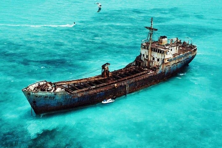 Providenciales Shipwreck & Tiki Bar Sea-Doo Tour — Jump, Snorkel & Iguana Encounters photo 3