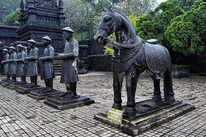 Hoi An to Hue via Hai Van Pass — Full-Day Private Sightseeing Tour